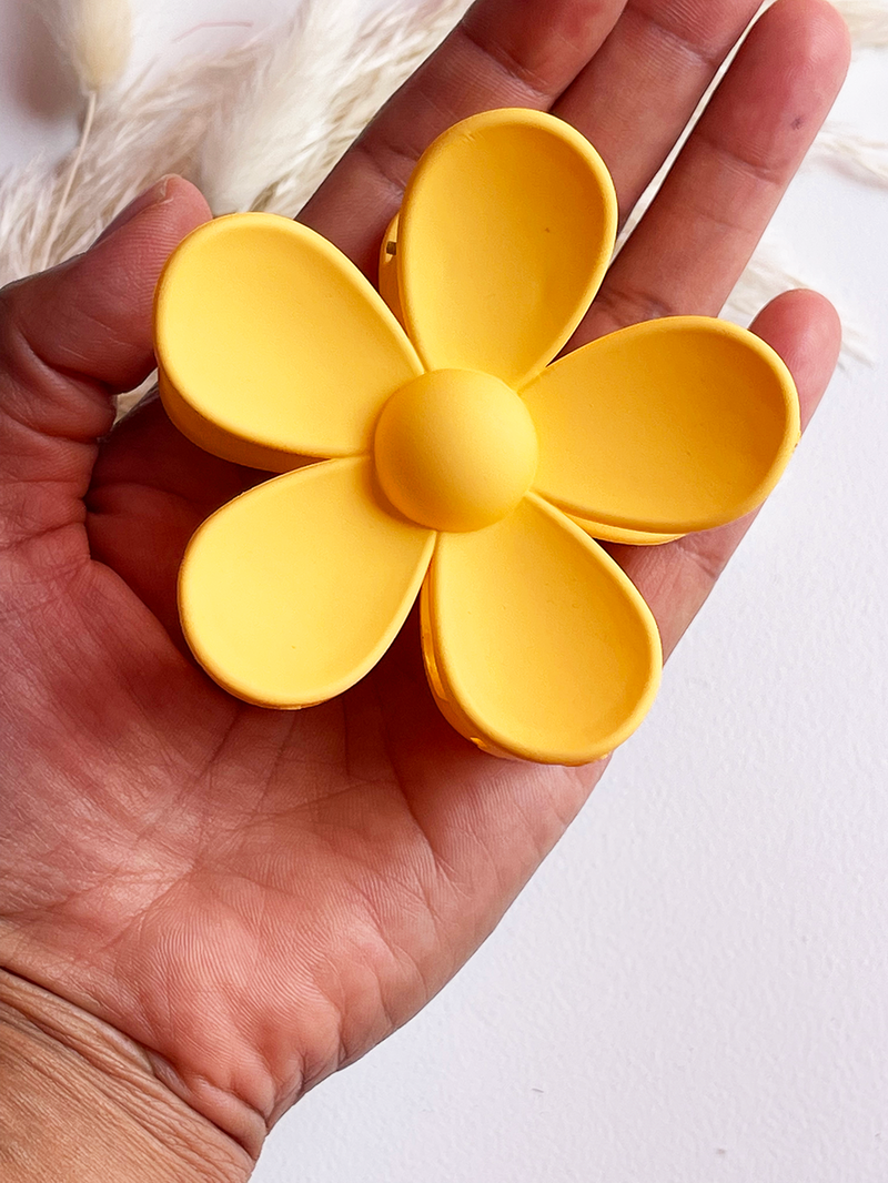 Daisy Hair Claw - Sunshine Yellow